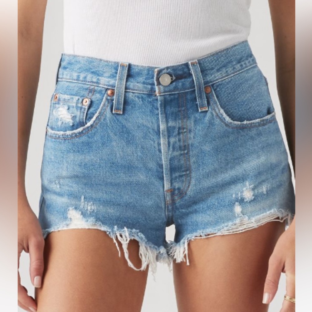 Levi’s 501 Original Fit High Rise Women’s Shorts size 31